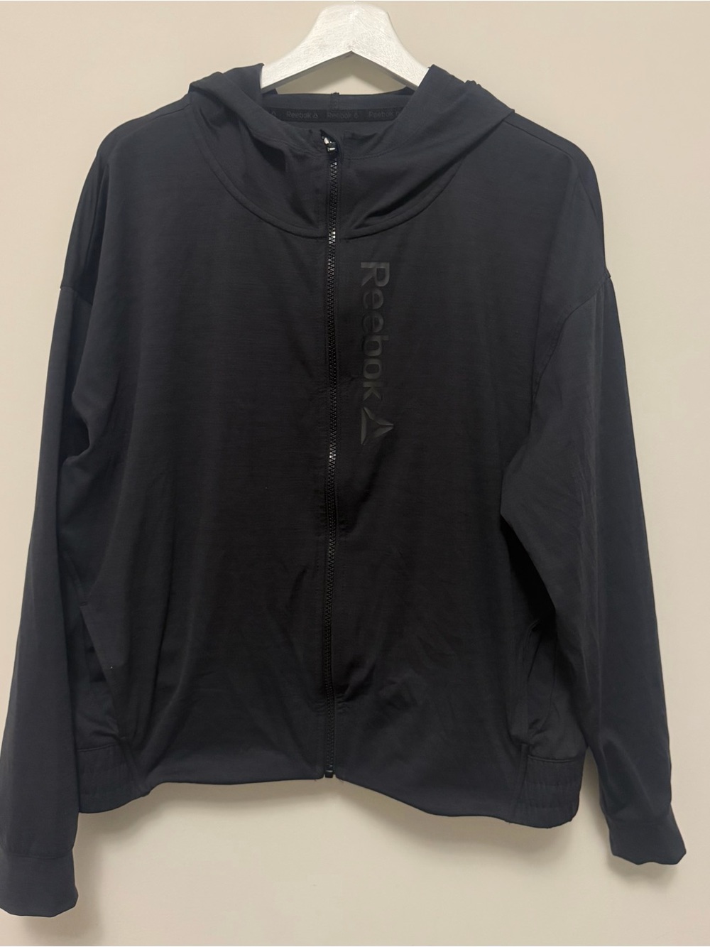 Reebok Women’s Black Full-Zip Hooded Performance Athletic Jacket